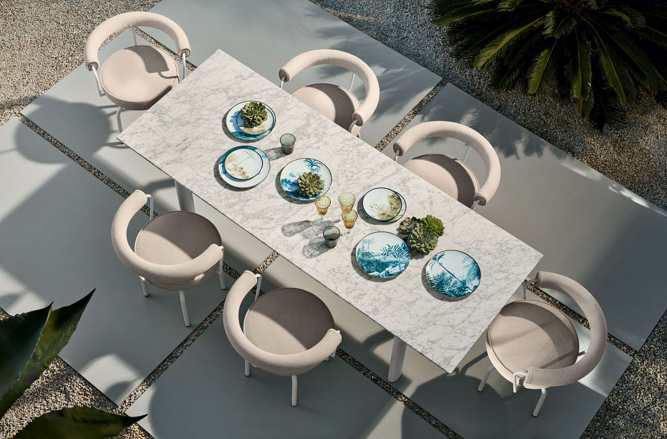 Deux tables design outdoor incontournables
