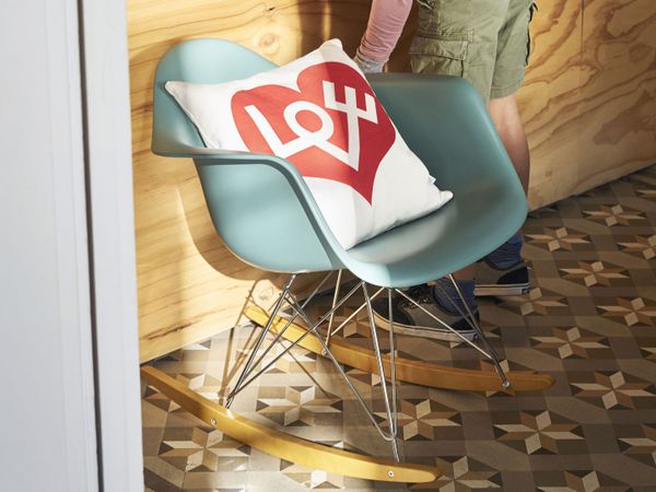 Graphic pillow love