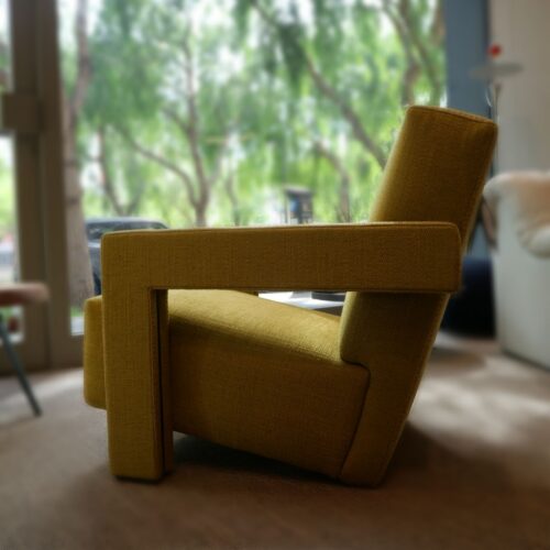 Fauteuil utrecht de la marque cassina chez Jbonet