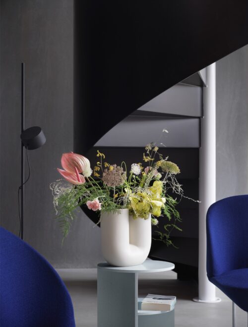 Kink vase bleu muuto