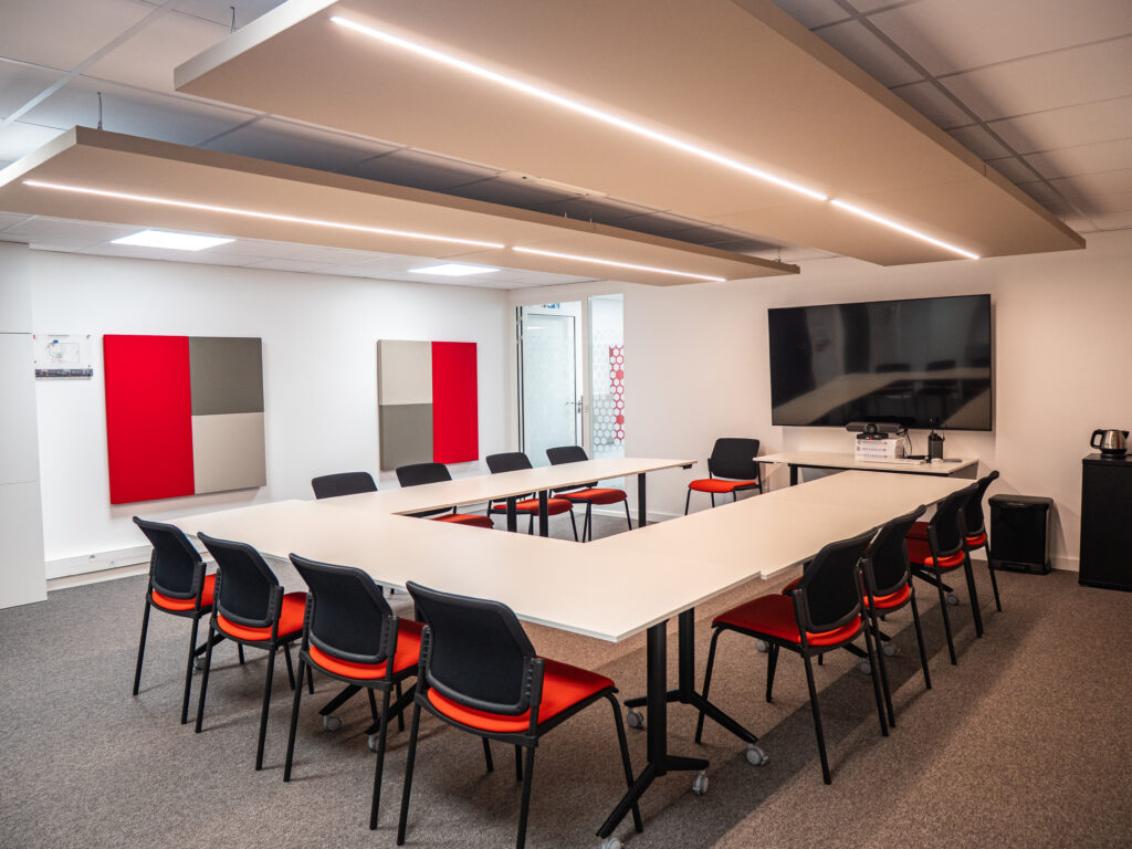 Mobilier de salle de réunion à Cannes