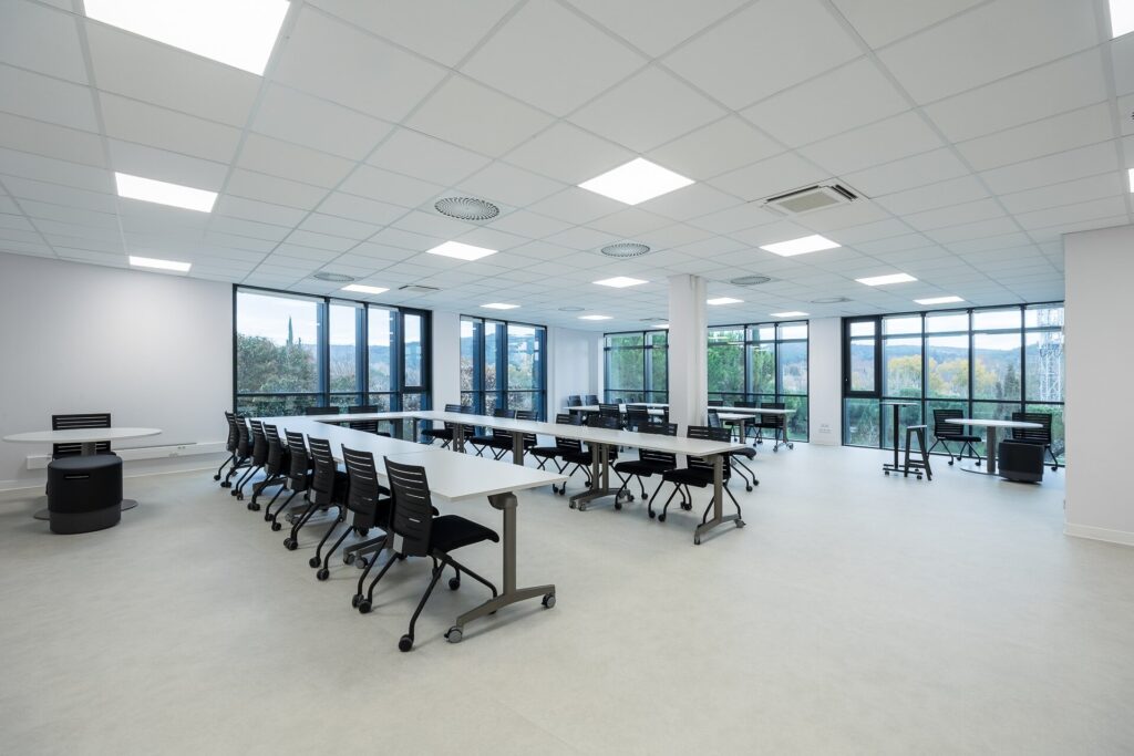 Aménagement d'une salle de réunion