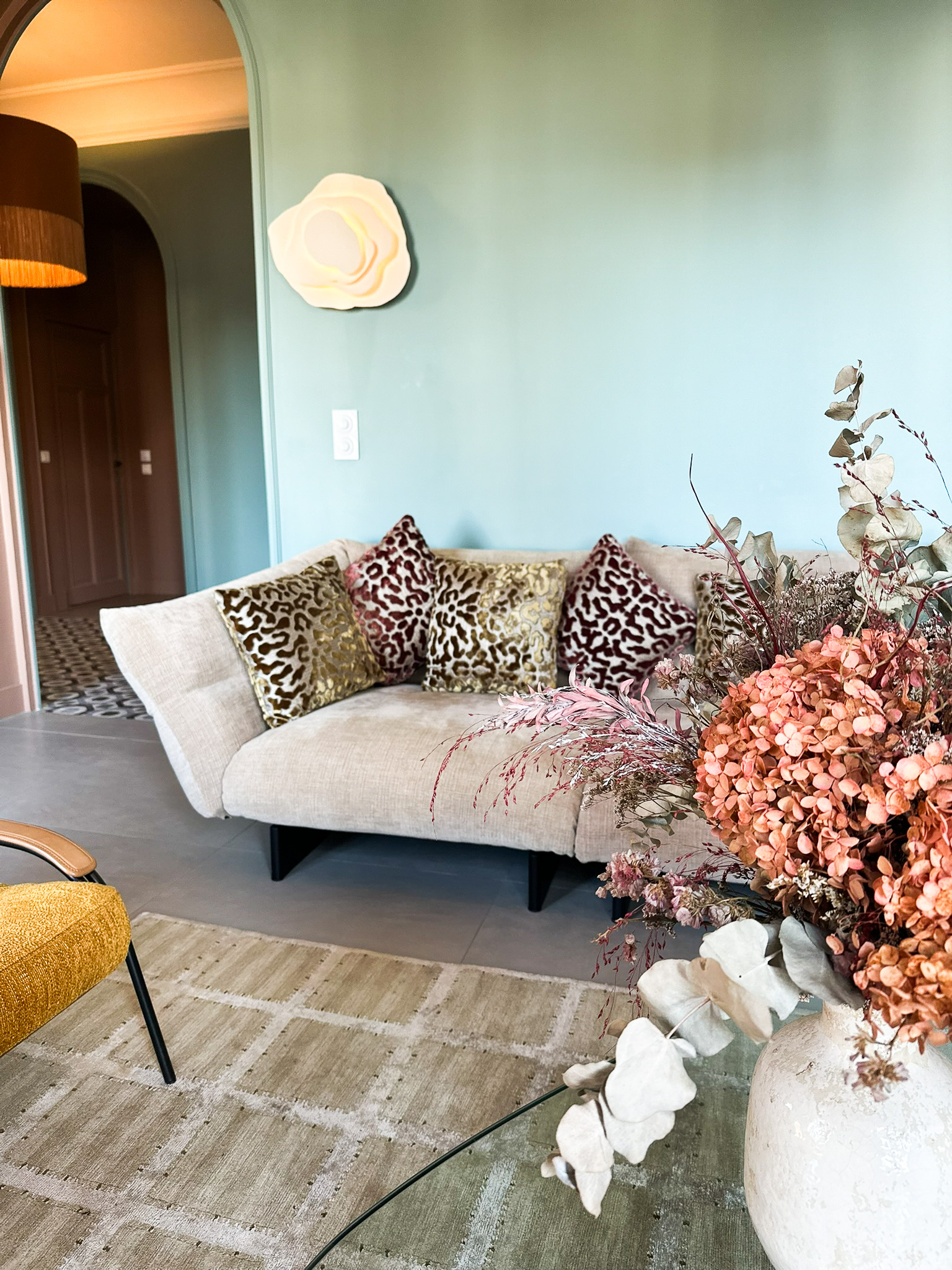 Canapé de salon à Nice Moncloud Patricia Urquiola