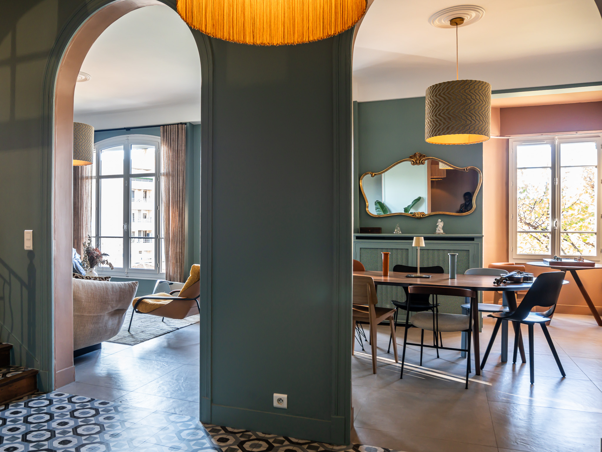 Nice pièce principale aménagement et décoration