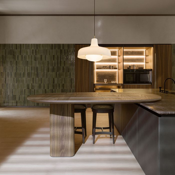 H21_037-Intersection_WEB